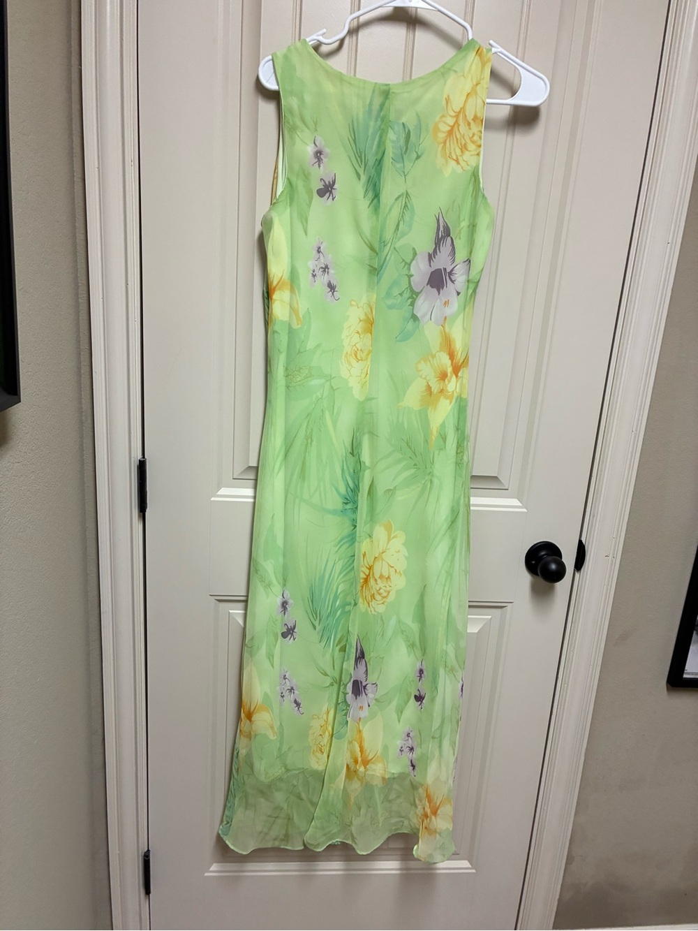 Sleeveless Green Floral Maxi Dress